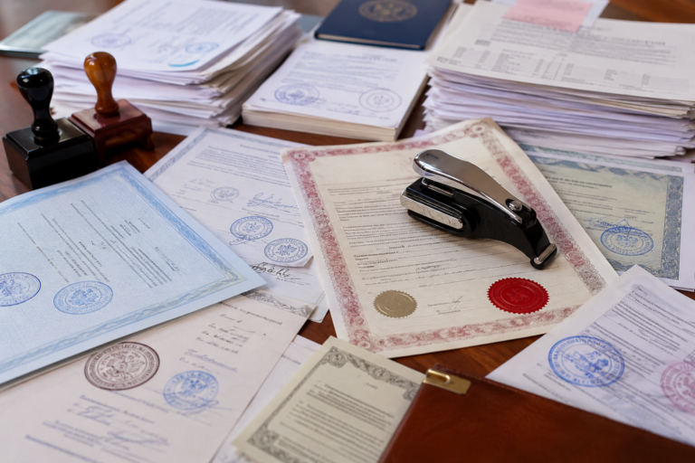 Документы с печатями и апостилем для поступления в университеты Австрии